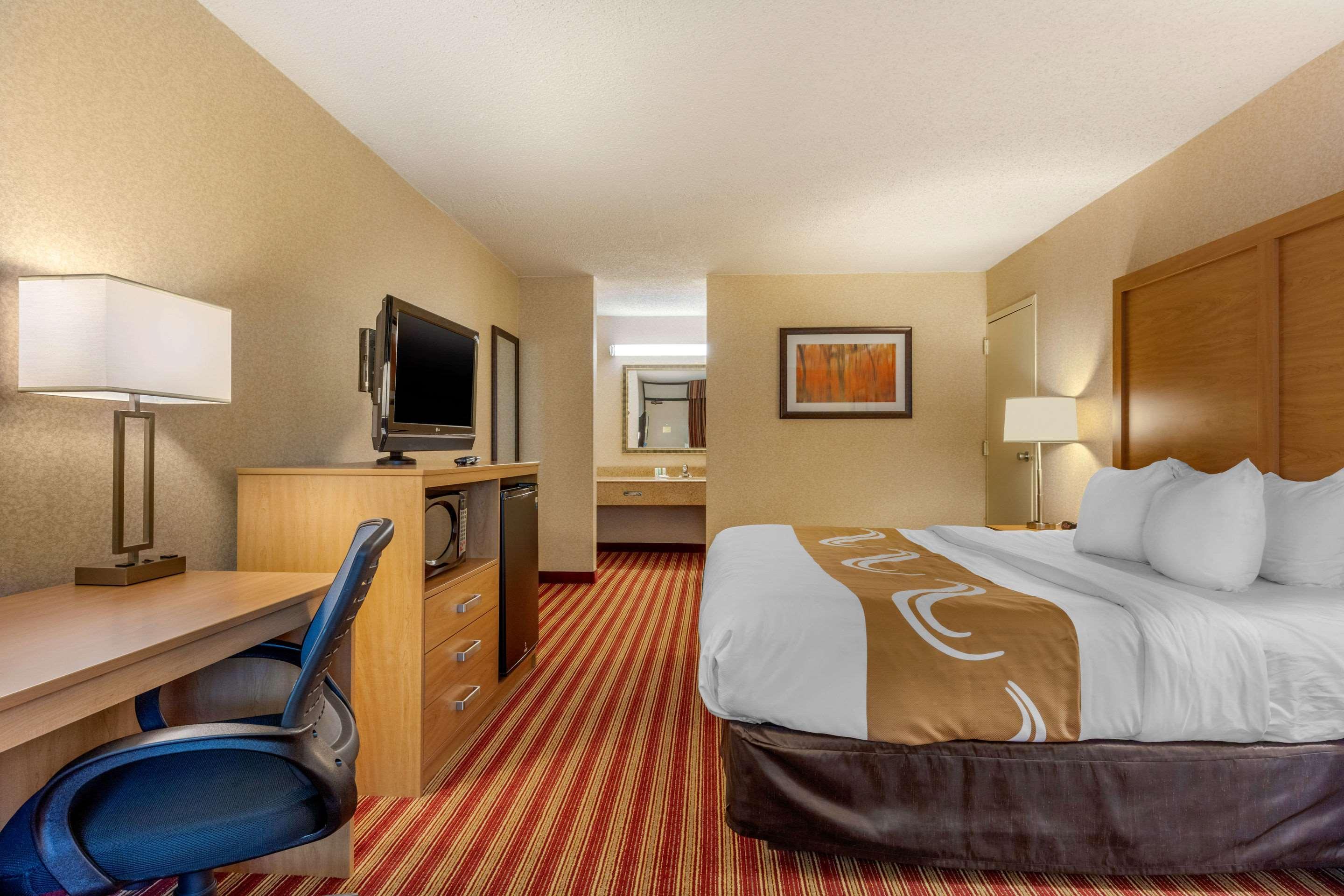 Quality Inn Exit 4 Clarksville Exterior photo