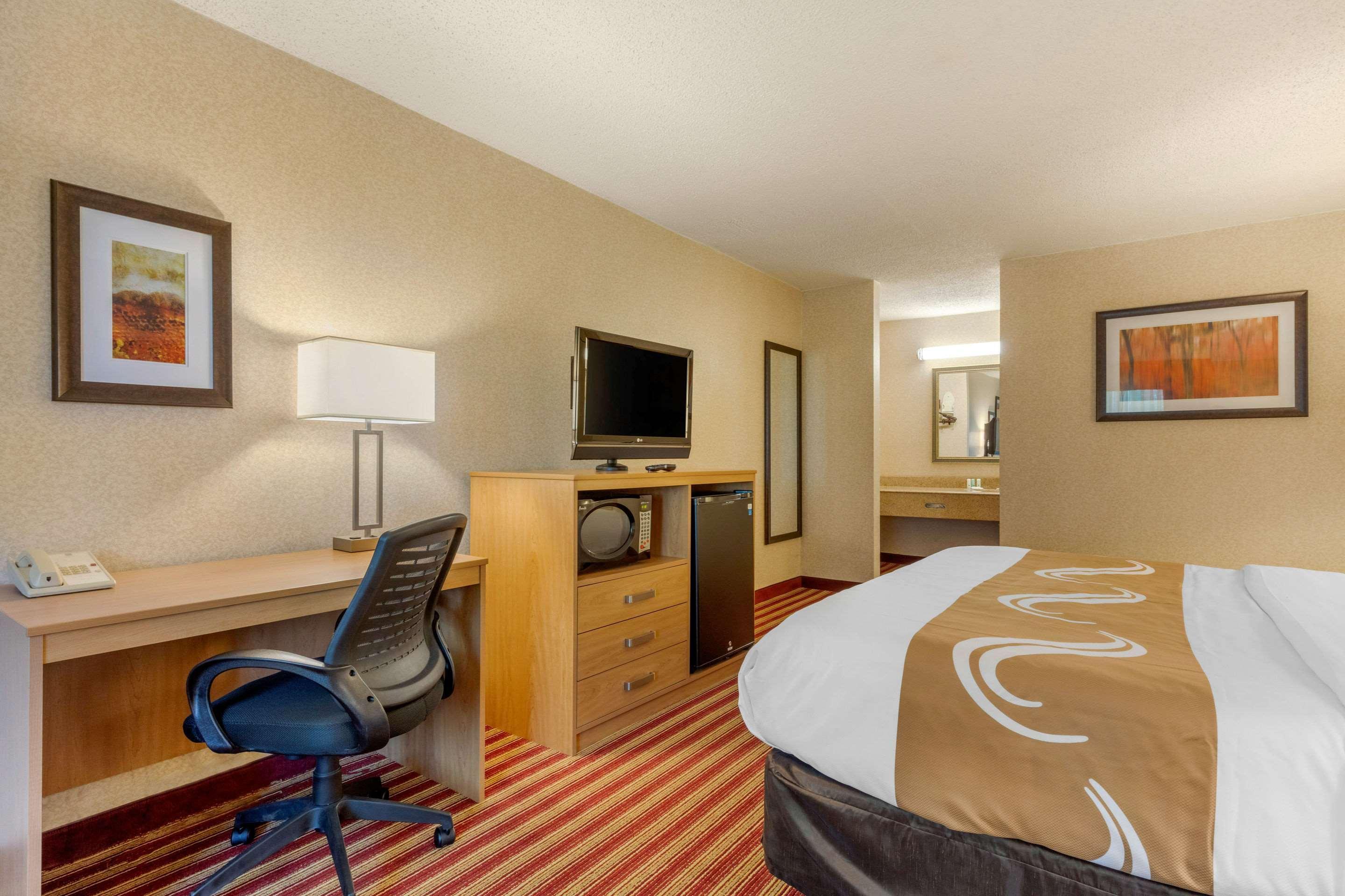Quality Inn Exit 4 Clarksville Exterior photo