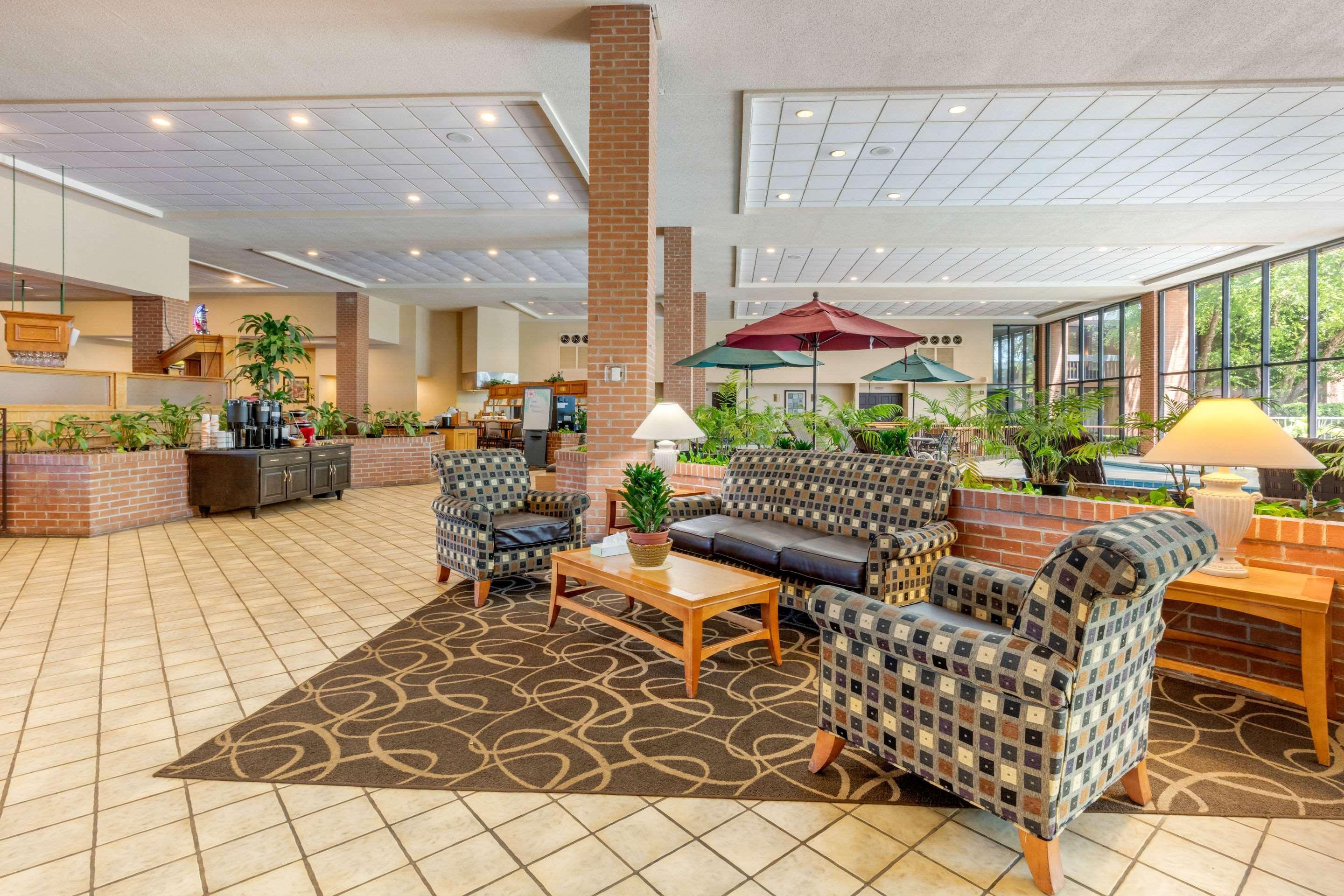 Quality Inn Exit 4 Clarksville Exterior photo